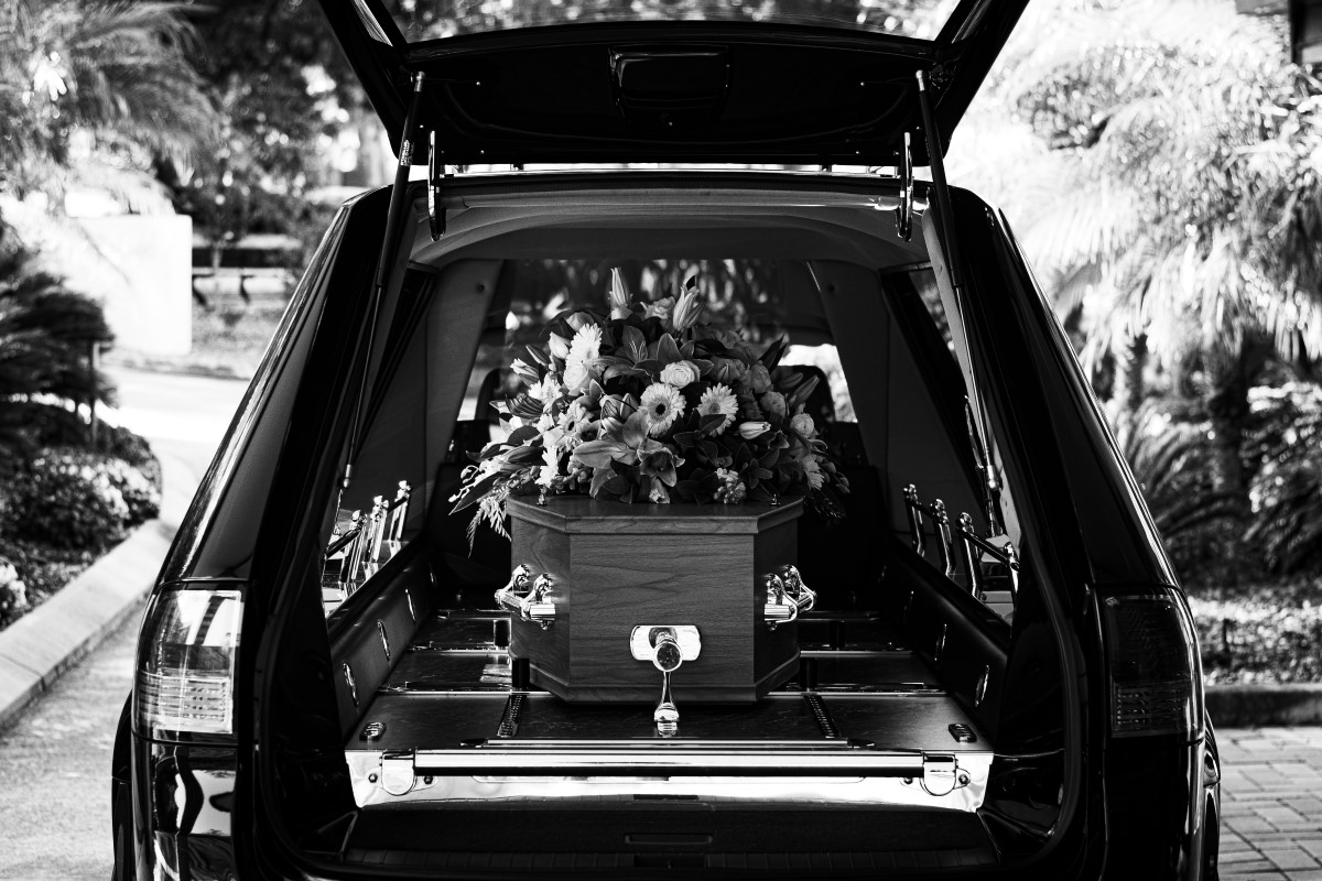 Simultaneous Deaths: What If My Spouse and I Die at the Same Time by Austin estate planning lawyer Liz Nielsen
